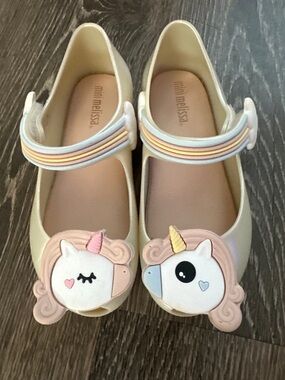 Mini Melissa Cream Unicorn shoes girls size 9